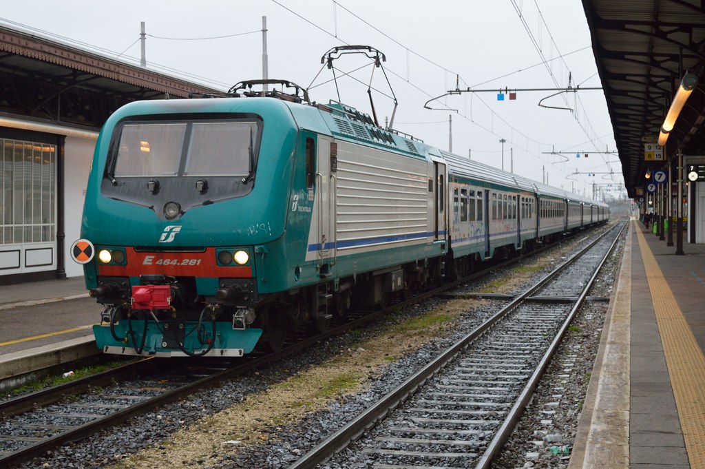 treno reg trenitalia(2).jpg